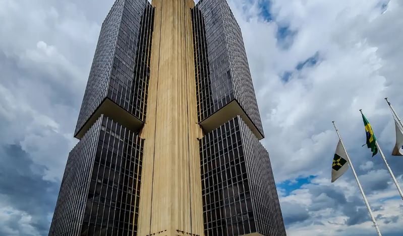 BC mantém juros básicos em 15% ao ano pela quinta vez seguida