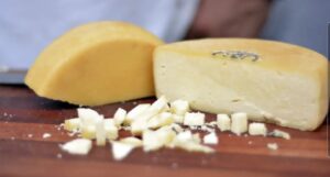 Leia mais sobre o artigo Queijos puxam alta de preços no Nordeste em novembro enquanto arroz e ovos recuam