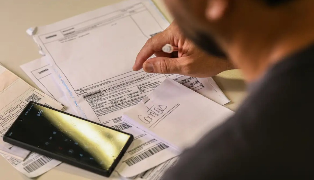 Salário mínimo de R$ 1.621 começa a valer nesta quinta-feira