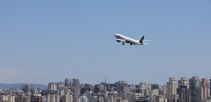 Serviços têm variação negativa de 0,1%, apura IBGE