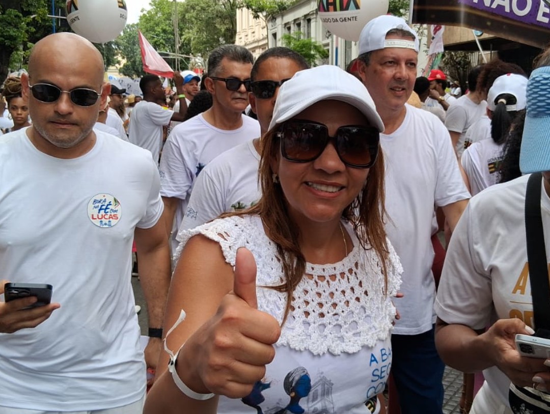 “Após uma revolução em investimentos, a Bahia colhe mais saúde para a população”, afirma Roberta Santana na Lavagem do Bonfim