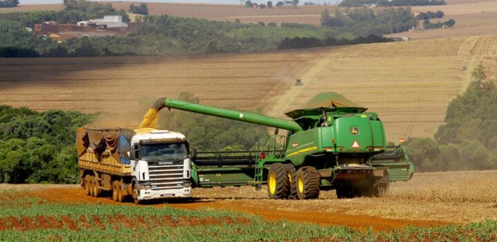 Safra de 2025 é recorde e previsão para 2026 é 1,8% menor