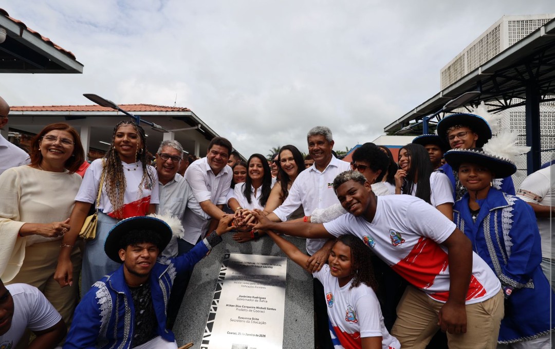 Governador visita Coaraci e entrega investimentos em educação, saúde e desenvolvimento rural