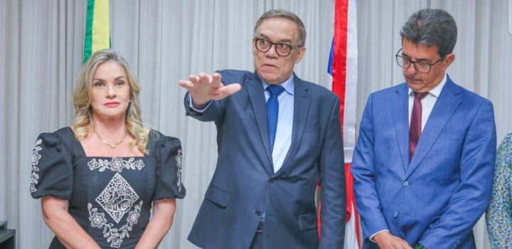 Ivana Bastos conduz posse de Luciano Ribeiro e reforça compromisso com a continuidade institucional