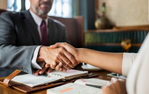 Leia mais sobre o artigo ADEP-BA fortalece cultura institucional de cuidado com defensoras e defensores