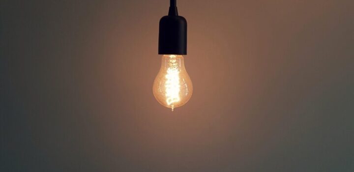 Tarifas devem subir 5,4% em média no ano, indica TR Soluções