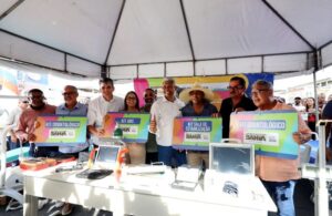 Leia mais sobre o artigo Governo do Estado entrega escola, ponte e anuncia novos investimentos em Itapé