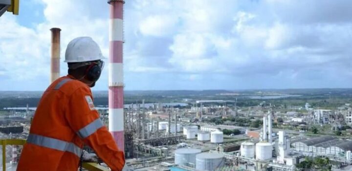 Em novembro, a produção industrial baiana cresceu 0,9%