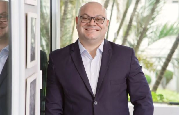 Especialista comenta o que pode mudar entre Brasil e EUA com julgamento da Suprema Corte sobre tarifaço