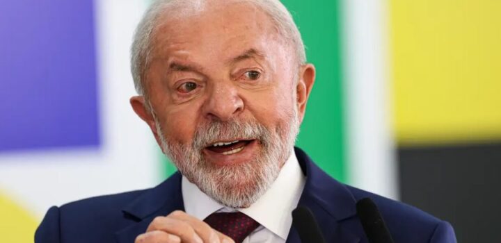 Lula anuncia isenção de visto a cidadãos chineses