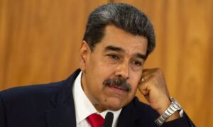 Leia mais sobre o artigo Irã se manifesta sobre ação militar dos EUA na Venezuela