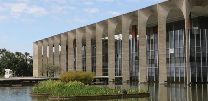 Reunião de emergência no Itamaraty discute invasão da Venezuela