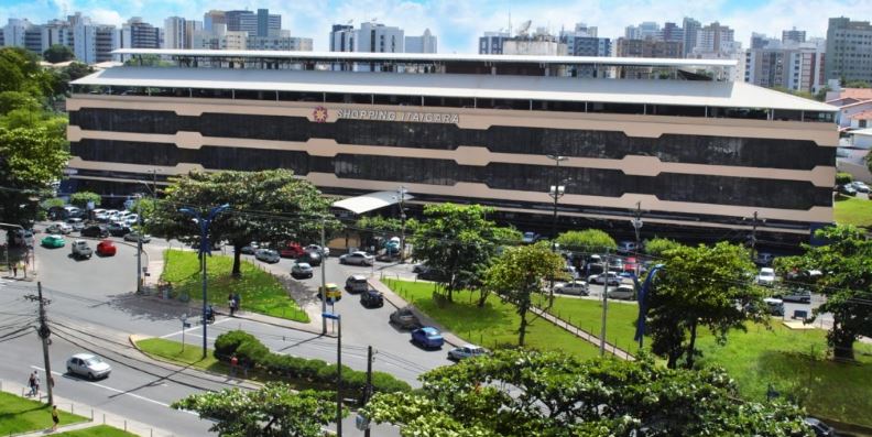 Shopping Itaigara renova parceria com Semob e BRT em operação especial para o Desfile dos Palhaços do Rio Vermelho e Festa de Iemanjá