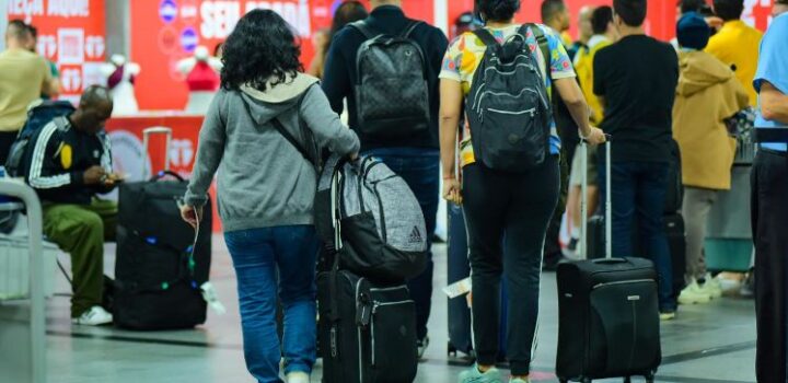 Carnaval de Salvador 2026 deve atrair mais de 1,2 milhão de turistas e movimentar R$ 2,6 bilhões na economia