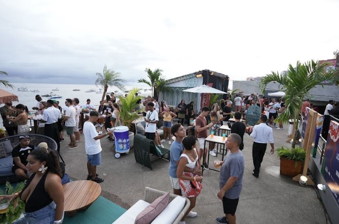 O Camarote Brown by Licia Fabio e Zum Brazil 2026 segue como um dos mais concorridos do Circuito Dodô