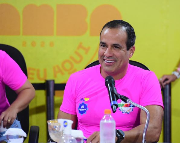 “Tivemos o melhor sábado de carnaval em toda a história”, afirma Bruno Reis