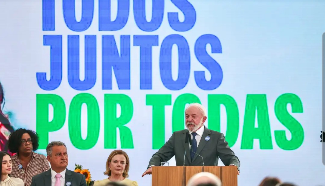 Lula defende que luta contra feminicídio deve ser sobretudo dos homens