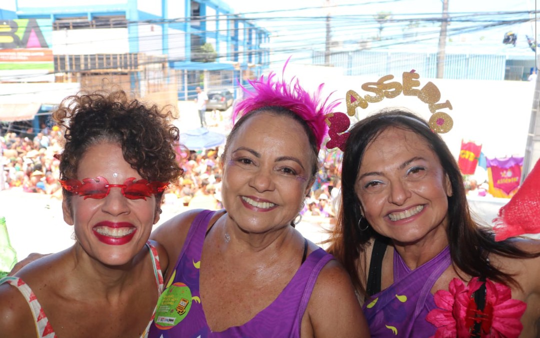 Bloco XÔ Assédio! leva conscientização sobre combate à violência contra a mulher para Avenida