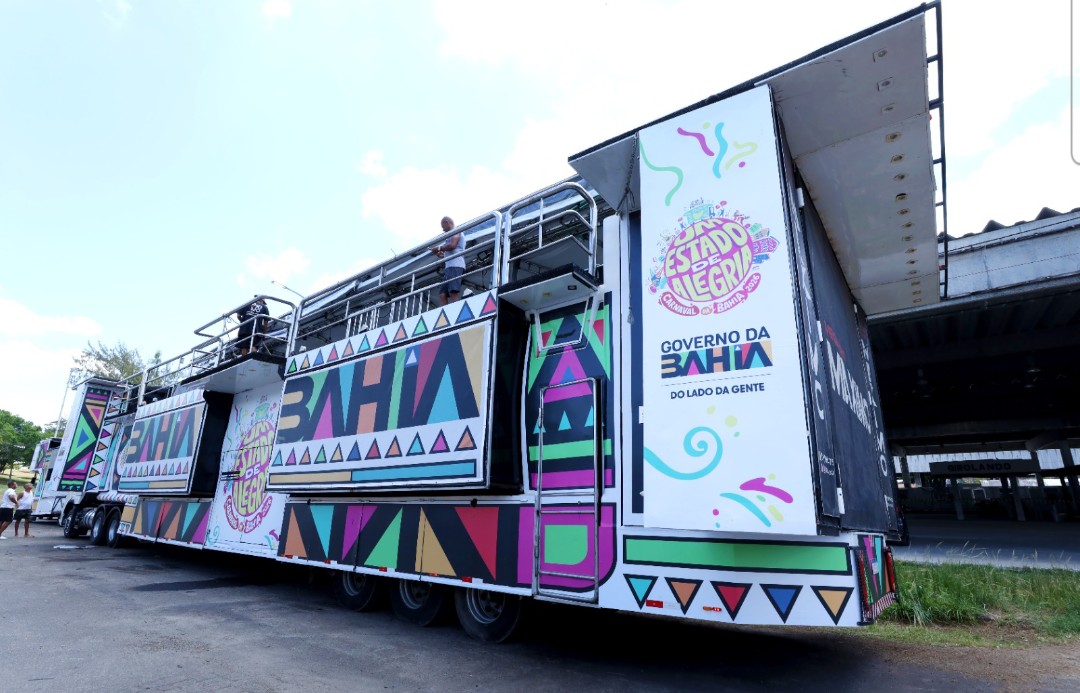 Detran-BA inicia vistoria de trios elétricos e carros de apoio e dá início a seminário parta condutores em Salvador