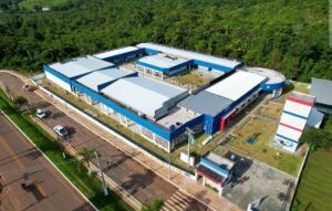 Leia mais sobre o artigo Em Nilo Peçanha, governador entrega nova escola de tempo integral, pavimentação e equipamentos de saúde