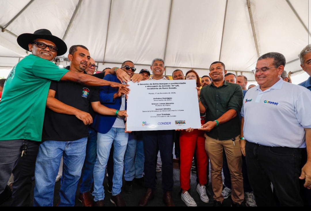 Governador leva mobilidade, apoio ao campo e moradia digna a famílias de Maraú