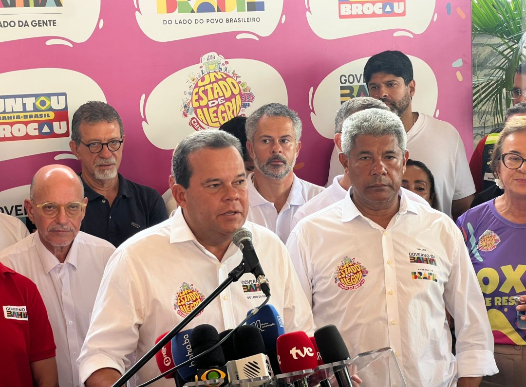 Você está visualizando atualmente Geraldinho faz balanço positivo do Carnaval da Bahia 2026 em coletiva