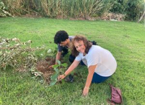 Leia mais sobre o artigo Aladilce comemora decisão judicial contra leilão de área na Vitória chamada pelo prefeito de “pirambeira”