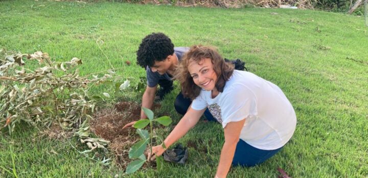 Aladilce comemora decisão judicial contra leilão de área na Vitória chamada pelo prefeito de “pirambeira”