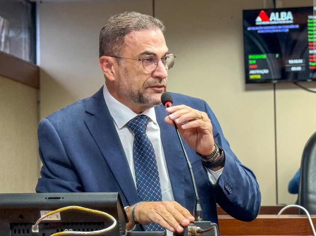 Deputado Hassan comemora suspensão provisória da importação de cacau da Costa do Marfim