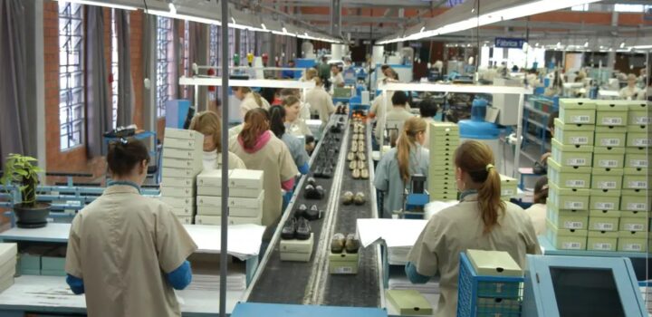 Empresas têm até este sábado para enviar dados salariais por gêneros