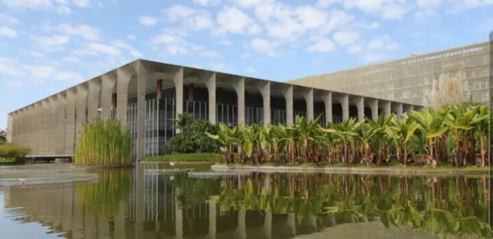 Brasil condena ataques dos EUA e Israel ao Irã