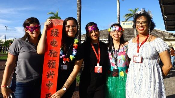 BYD celebra Carnaval e Ano Novo Chinês em evento cultural na fábrica em Camaçari