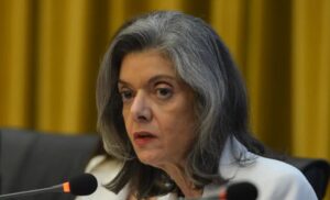 Leia mais sobre o artigo Cármen Lúcia vota contra gratificação de desempenho a inativos do INSS