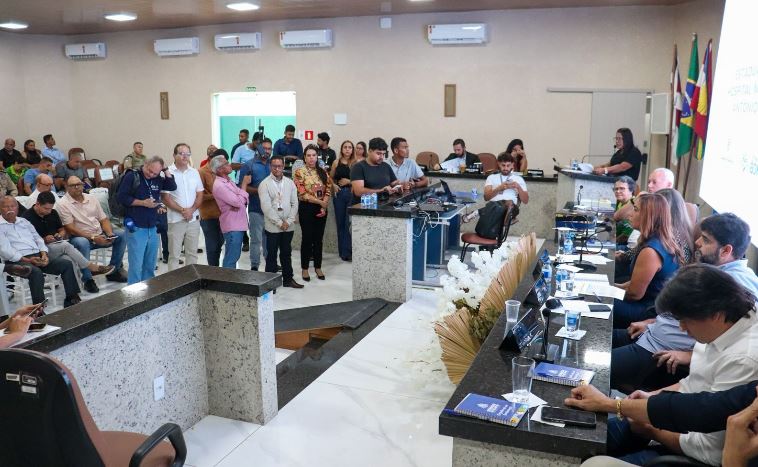 Governo do Estado avalia estadualização de hospital em Senhor do Bonfim