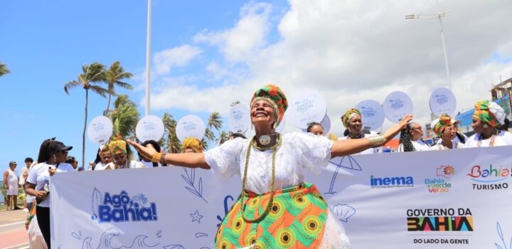 Com participação do projeto Agô Bahia, Lavagem de Itapuã atrai turistas nacionais e estrangeiros