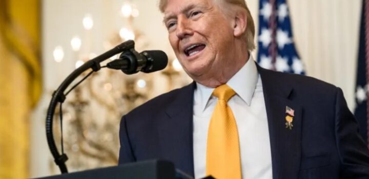 Trump anuncia que vai abrir arquivos sobre alienígenas