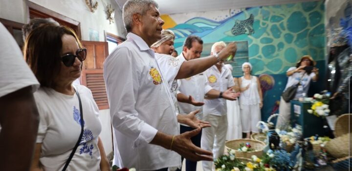 Fé e tradição marcam a Festa de Iemanjá em Salvador