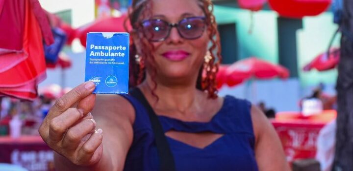 Ambulantes elogiam gratuidade no transporte público para a categoria durante Carnaval de Salvador