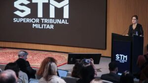 Leia mais sobre o artigo STM recebe pedido de perda de patente de Bolsonaro e mais 4 oficiais