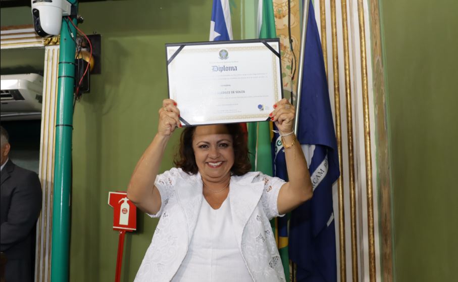 PCdoB-Bahia indica Aladilce Souza para suplência ao Senado na chapa liderada por Jerônimo