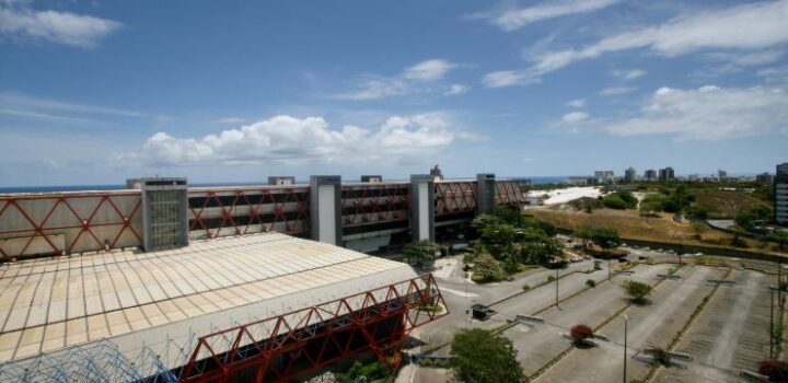 Secretaria da Administração publica edital para leiloar antigo Centro de Convenções