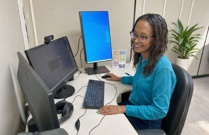 Mesmo com a presença das mulheres em ocupações qualificadas, diferenças estruturais permanecem no mercado