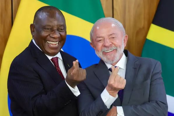 Lula cita preocupação com conflito no Irã e fala em ampliar defesa