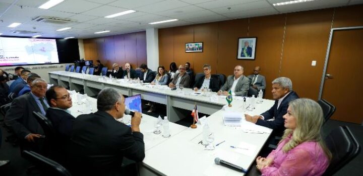 Governador recebe prefeito de Nova Redenção e amplia investimentos no município