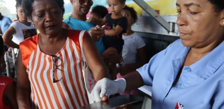 Itabuna recebe atendimento do SAC Móvel: Carreta fica no estacionamento da Câmara dos Vereadores