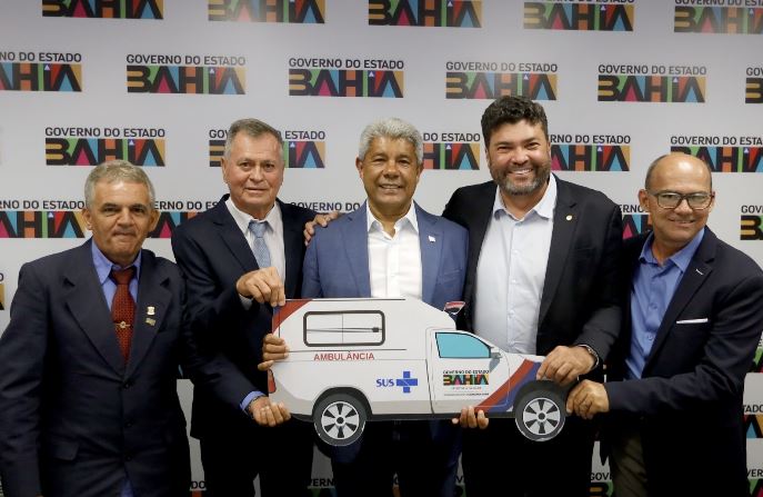 Reunião na Governadoria garante ambulâncias e mais de R$ 36 milhões em investimentos para Valente