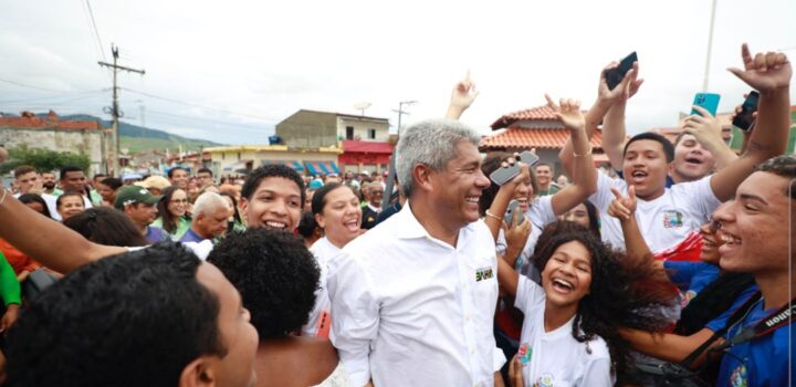 Nova delegacia e praça são entregues em Itarantim; Estado reforça saúde, infraestrutura e produção rural