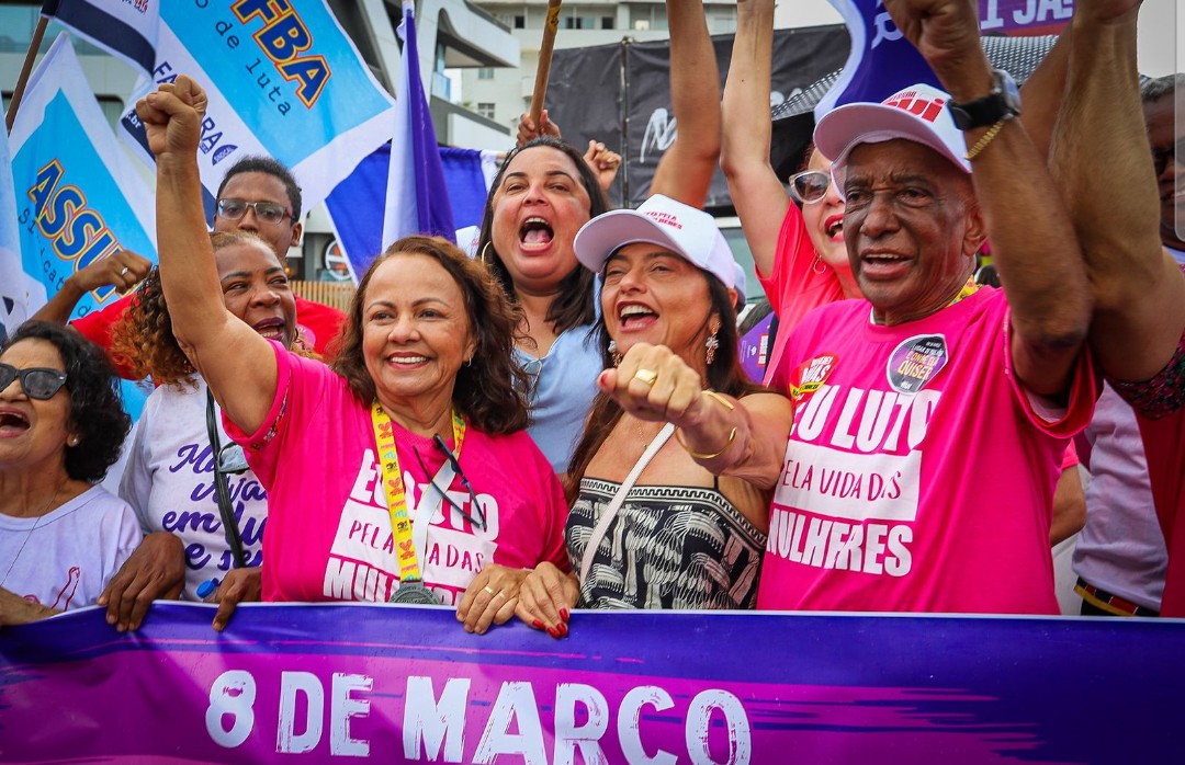 Você está visualizando atualmente Aladilce defende mais representação feminina nos espaços de poder