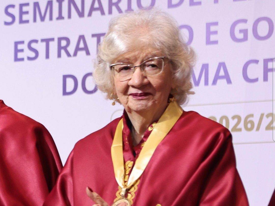 Vice-presidente da ACB, Maria Constança Galvão é a primeira mulher baiana na Academia Brasileira de Ciências Contábeis