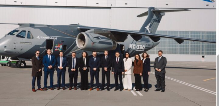 Embraer apresenta o KC-390 Millennium à WZL‑2 e avança em cooperação sobre MRO na Polônia